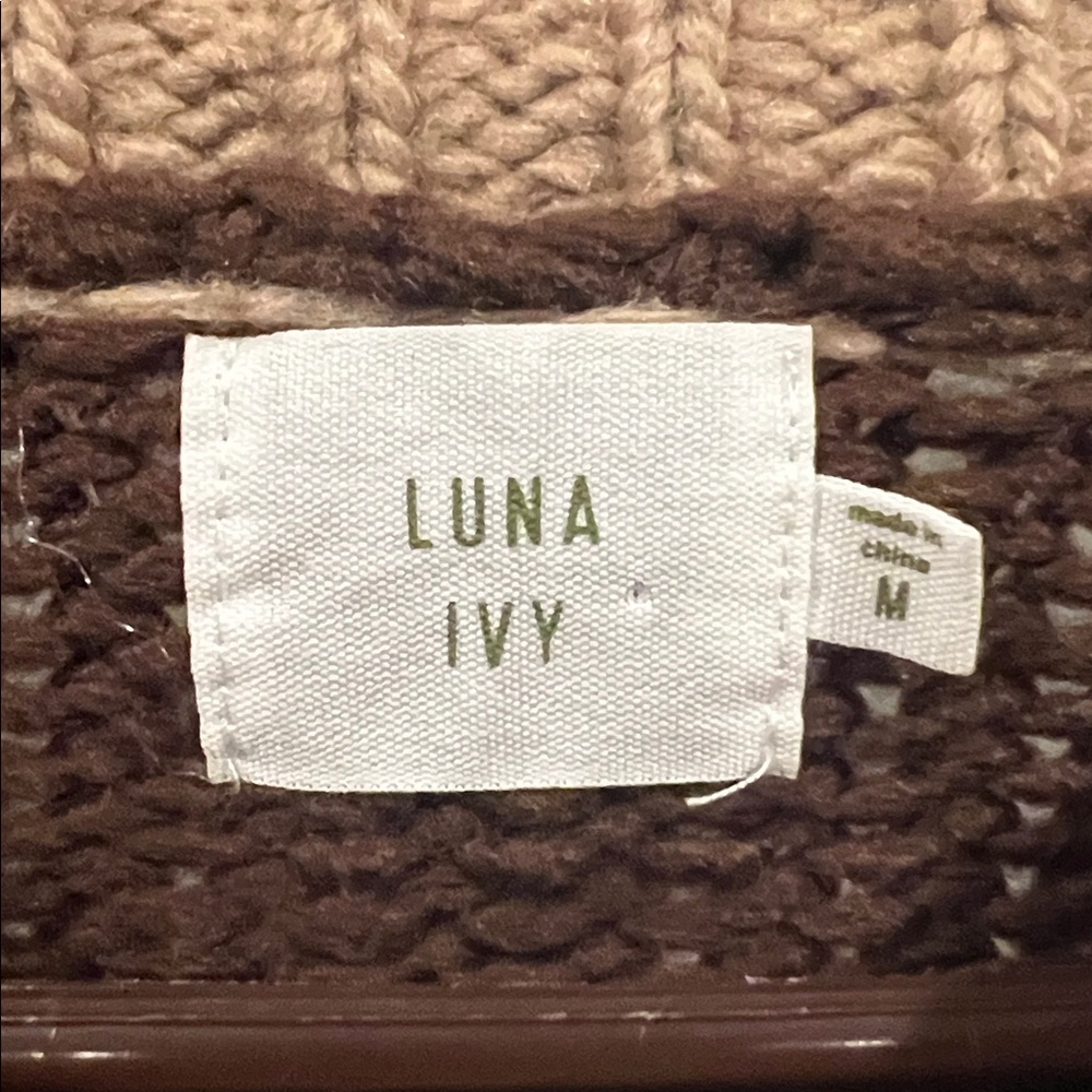 Luna Ivy Floral Knit Sweater - Picture 5 of 7